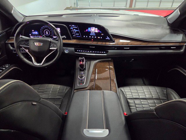 Used 2023 Cadillac Escalade ESV Sport Platinum w/ LPO, ONYX Package image 8