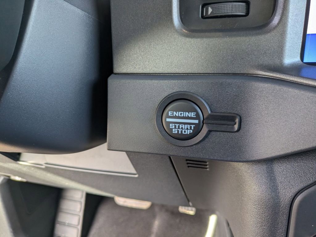 New 2025 Ford Bronco 4-Door image 37