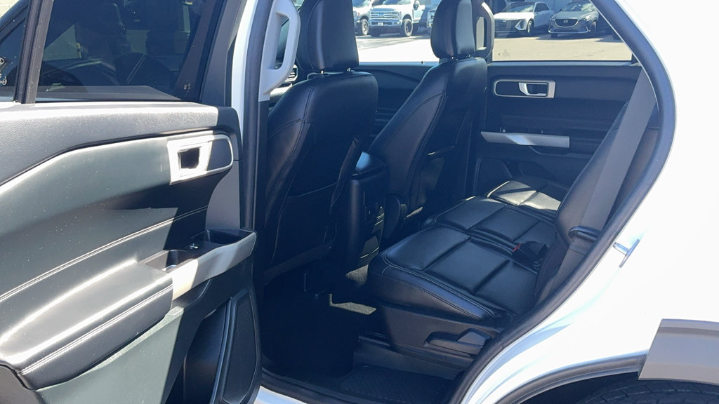 Certified 2023 Ford Explorer XLT w/ Equipment Group 202A RWD image 20