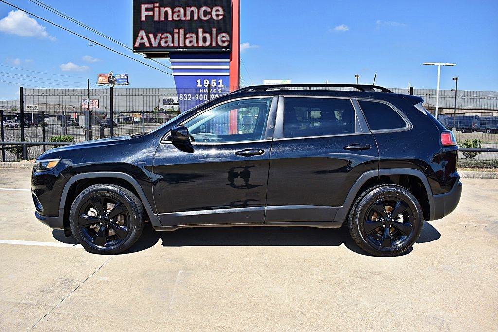 Used 2019 Jeep Cherokee Latitude Plus FWD image 10