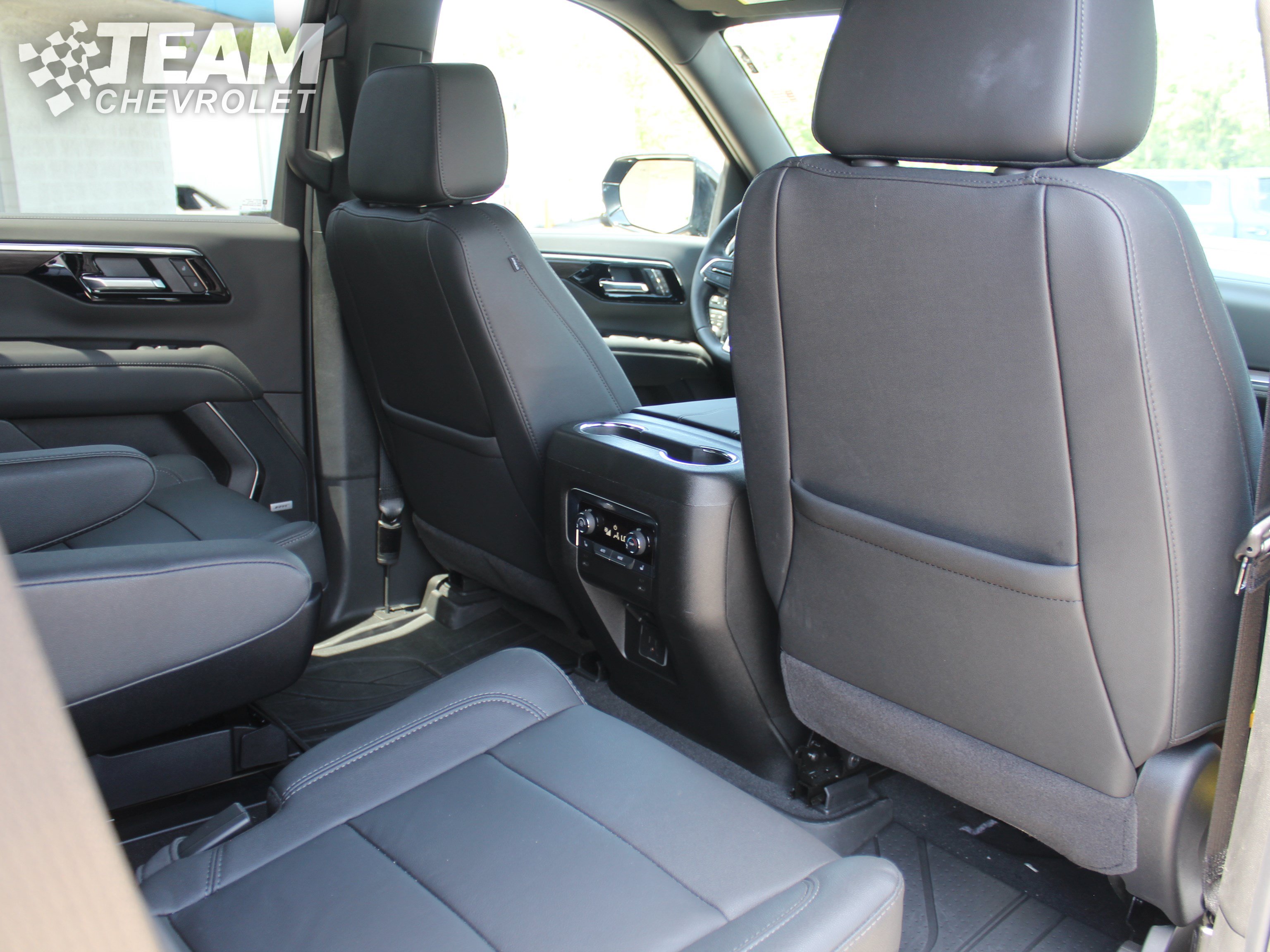 Used 2026 Chevrolet Tahoe LT w/ Comfort Package AWD/4WD image 25