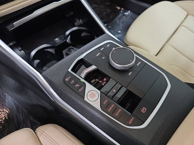 Certified 2026 BMW 330i xDrive Sedan w/ M Sport Package AWD/4WD image 22