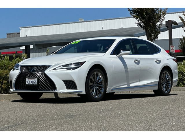 Used 2022 Lexus LS 500 w/ Cold Weather Package (CK) RWD image 8