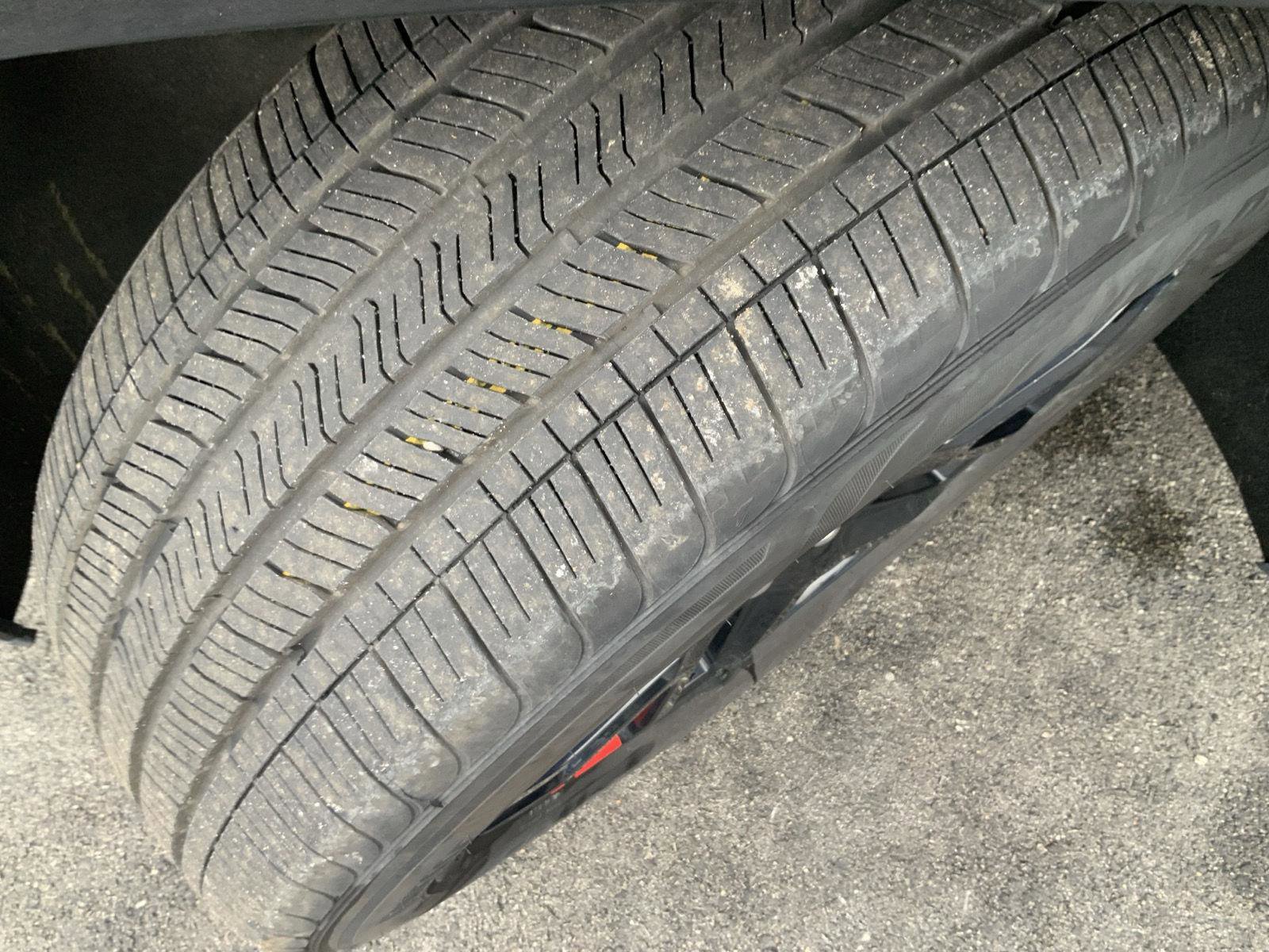 Used 2023 Chevrolet Traverse Premier w/ Redline Edition image 23