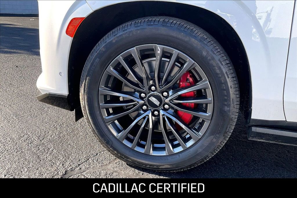 Certified 2024 Cadillac Escalade ESV V w/ Heavy-Duty Trailer Package image 12