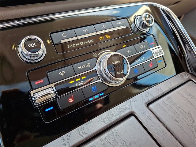 New 2024 Lincoln Navigator L Reserve image 7