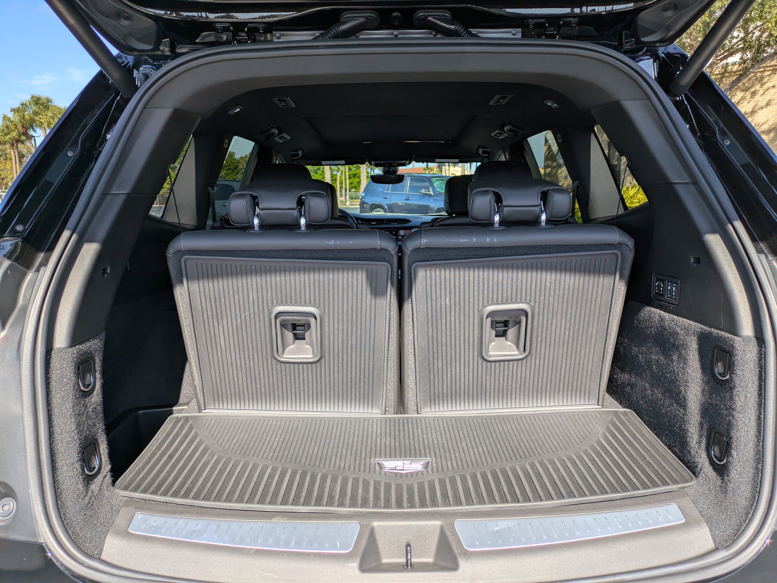 Certified 2024 Cadillac XT6 Premium Luxury w/ Technology Package image 11