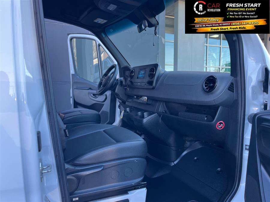 Used 2023 Mercedes-Benz Sprinter 2500 image 36