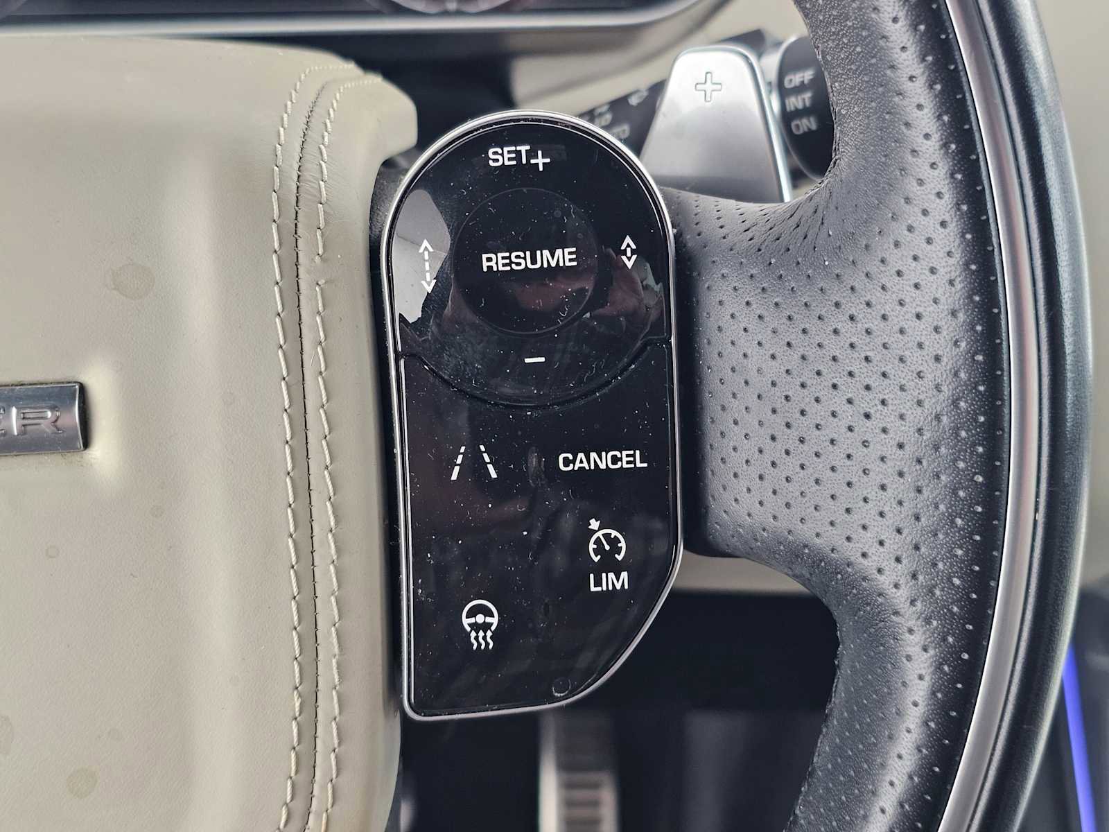 Used 2020 Land Rover Range Rover Sport Autobiography image 28