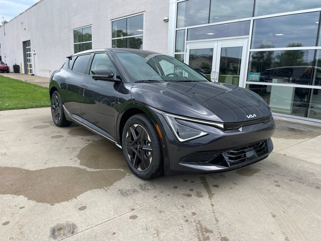 New 2026 Kia EV6 Wind