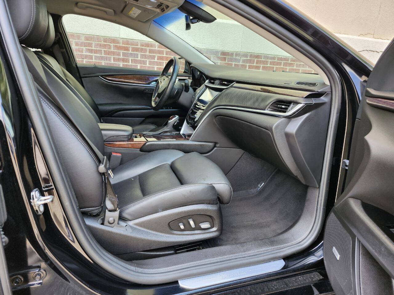 Used 2014 Cadillac XTS Luxury FWD image 6