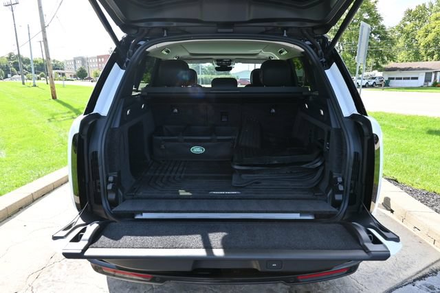 Used 2025 Land Rover Range Rover SE AWD/4WD image 22