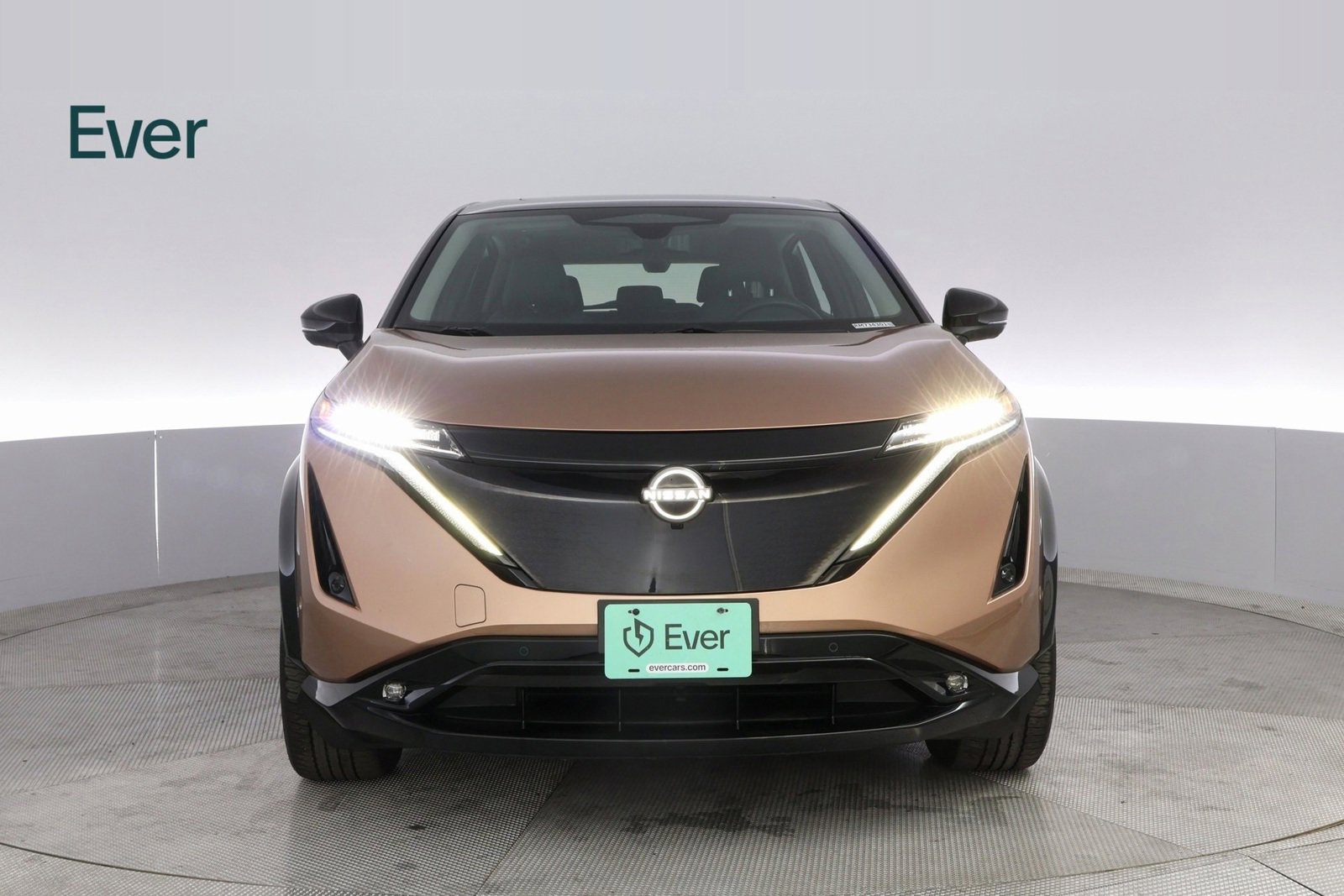 Used 2024 Nissan Ariya AWD image 3