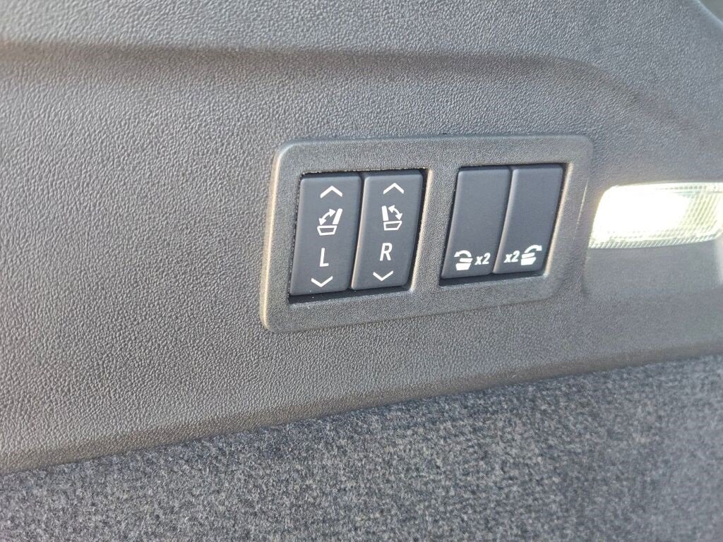 New 2026 Cadillac Escalade IQL Sport 1 image 21