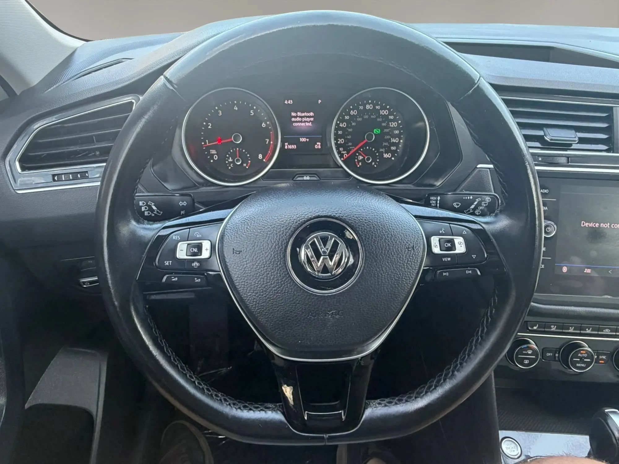 Used 2019 Volkswagen Tiguan SE FWD image 16