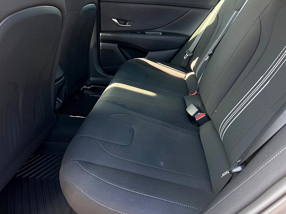 New 2026 Hyundai Elantra Blue image 7