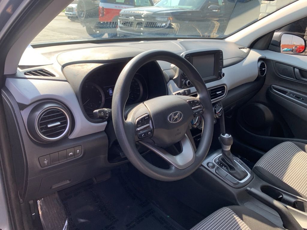 Used 2021 Hyundai Kona SE w/ Cargo Package FWD image 15