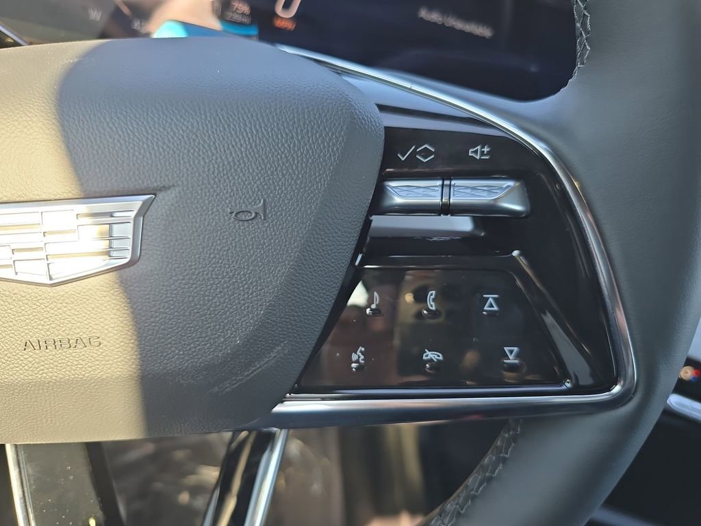 New 2026 Cadillac Optiq Luxury 1 RWD image 21