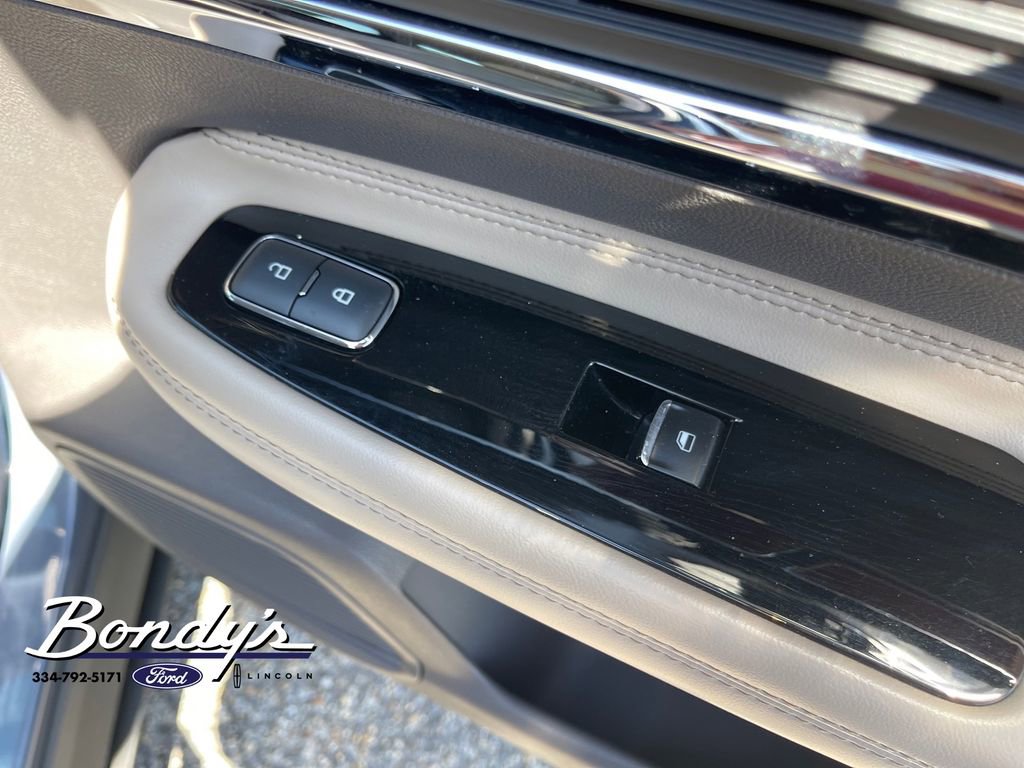 Used 2022 Lincoln Corsair FWD w/ Equipment Group 101A image 20