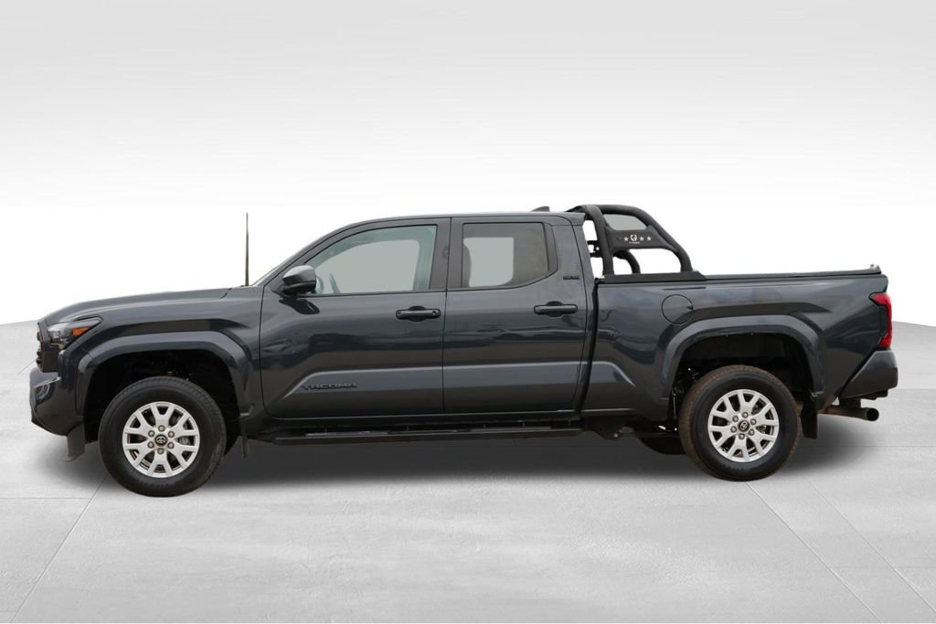 Used 2024 Toyota Tacoma SR5 image 4