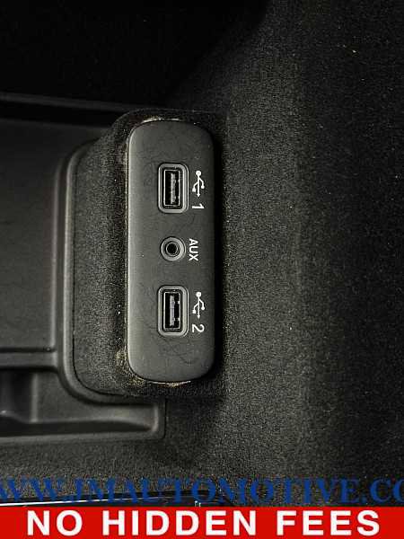 Used 2019 Chrysler 300 Limited w/ Safetytec Plus Group image 42