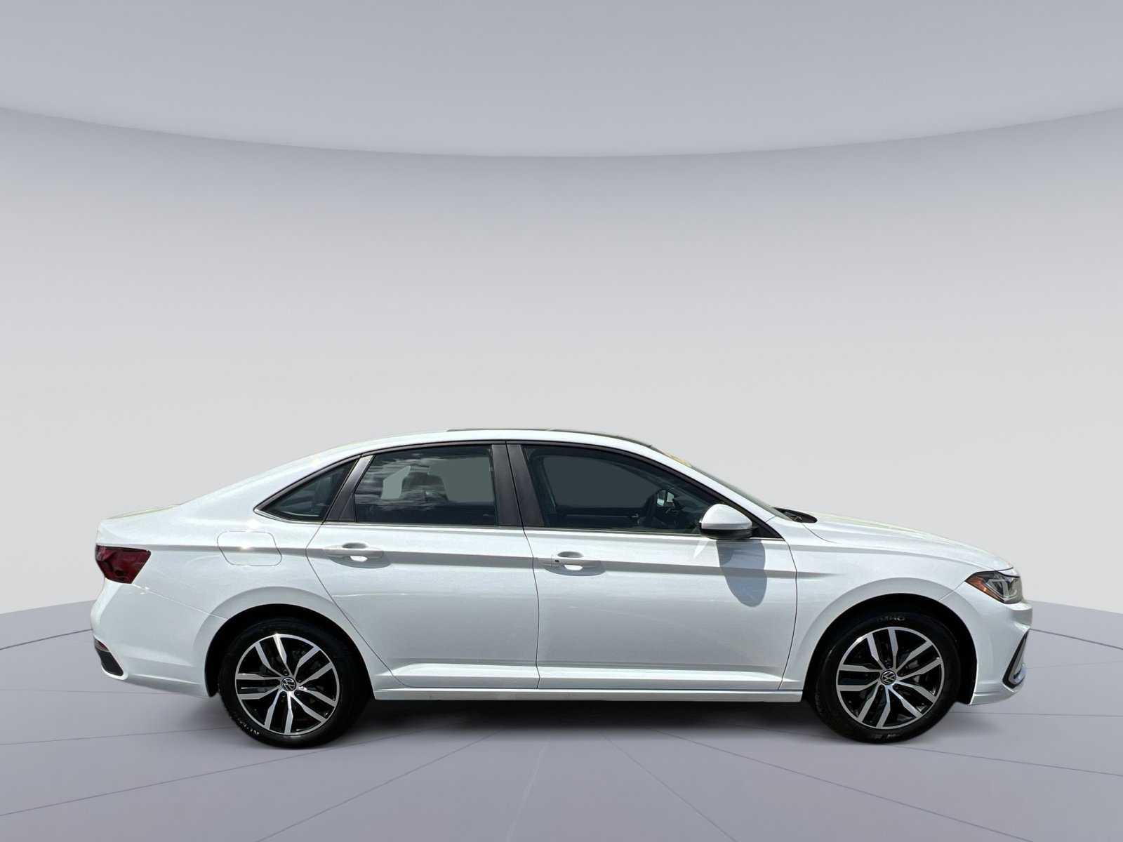 Used 2026 Volkswagen Jetta SE image 6