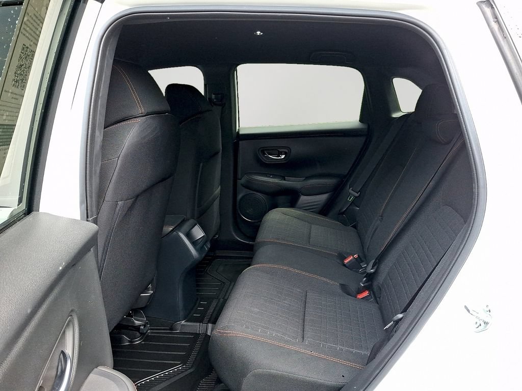 Used 2023 Honda HR-V Sport image 8