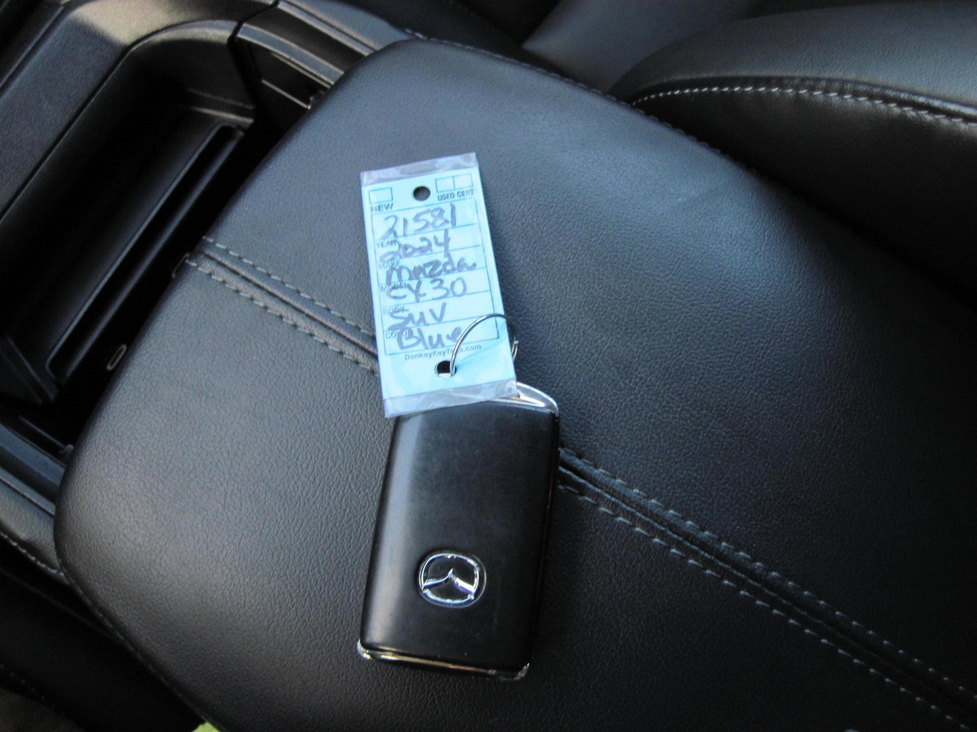 Used 2024 MAZDA CX-30 AWD 2.5 S w/ Select Sport Pkg image 17