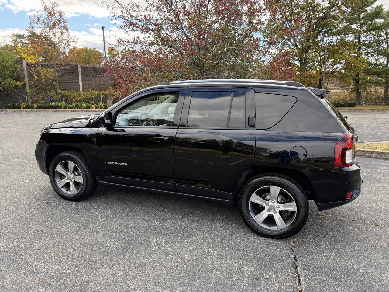 Used 2017 Jeep Compass High Altitude image 5