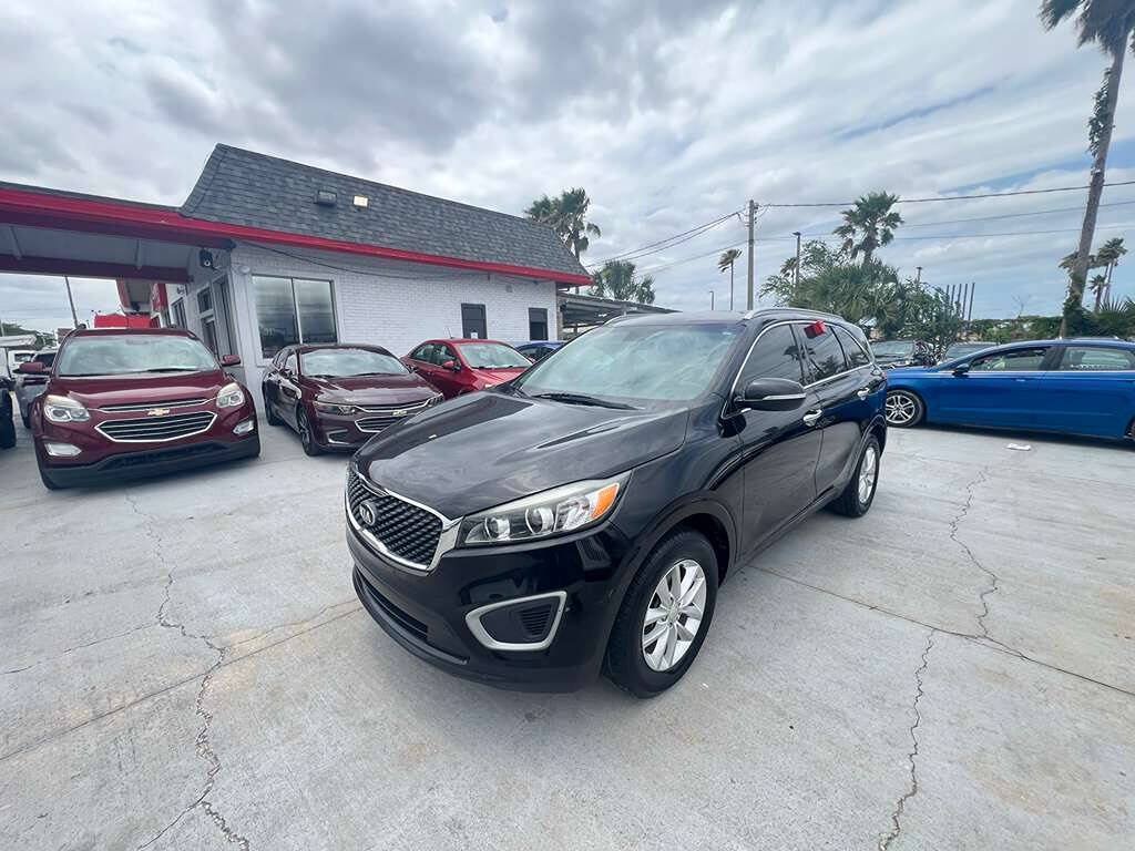 Used 2018 Kia Sorento FWD image 11
