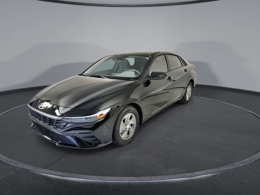 New 2026 Hyundai Elantra SE FWD image 4