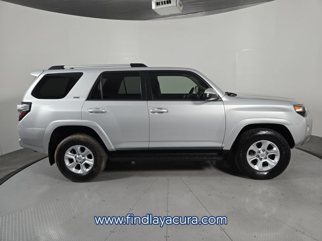 Used 2021 Toyota 4Runner SR5 AWD/4WD image 9