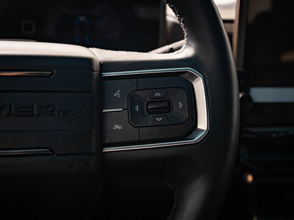 Used 2024 GMC Hummer EV 3X image 32