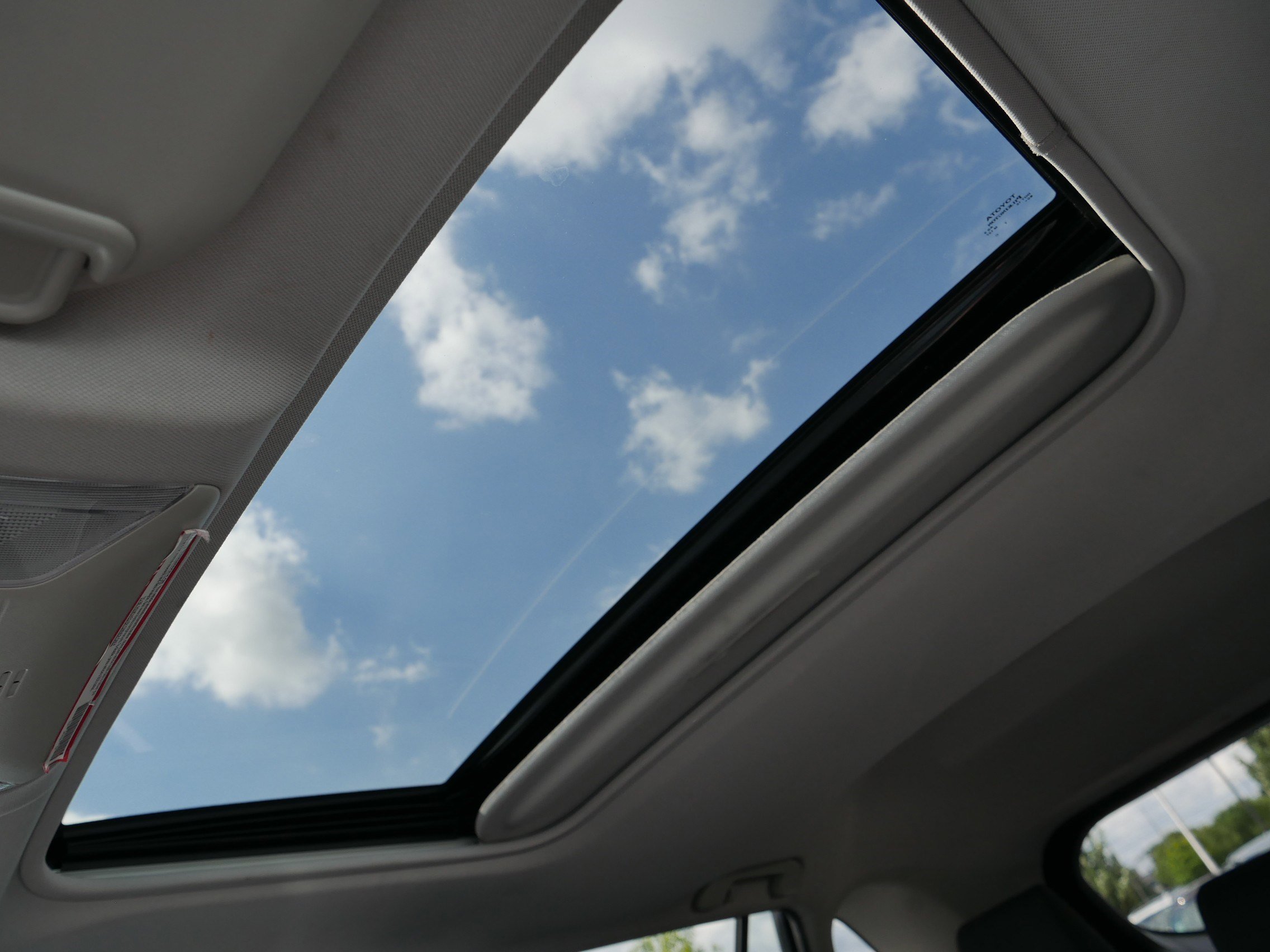 Used 2019 Toyota RAV4 XLE image 32