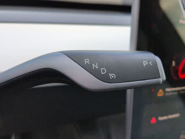 Used 2023 Tesla Model Y Long Range AWD/4WD image 32