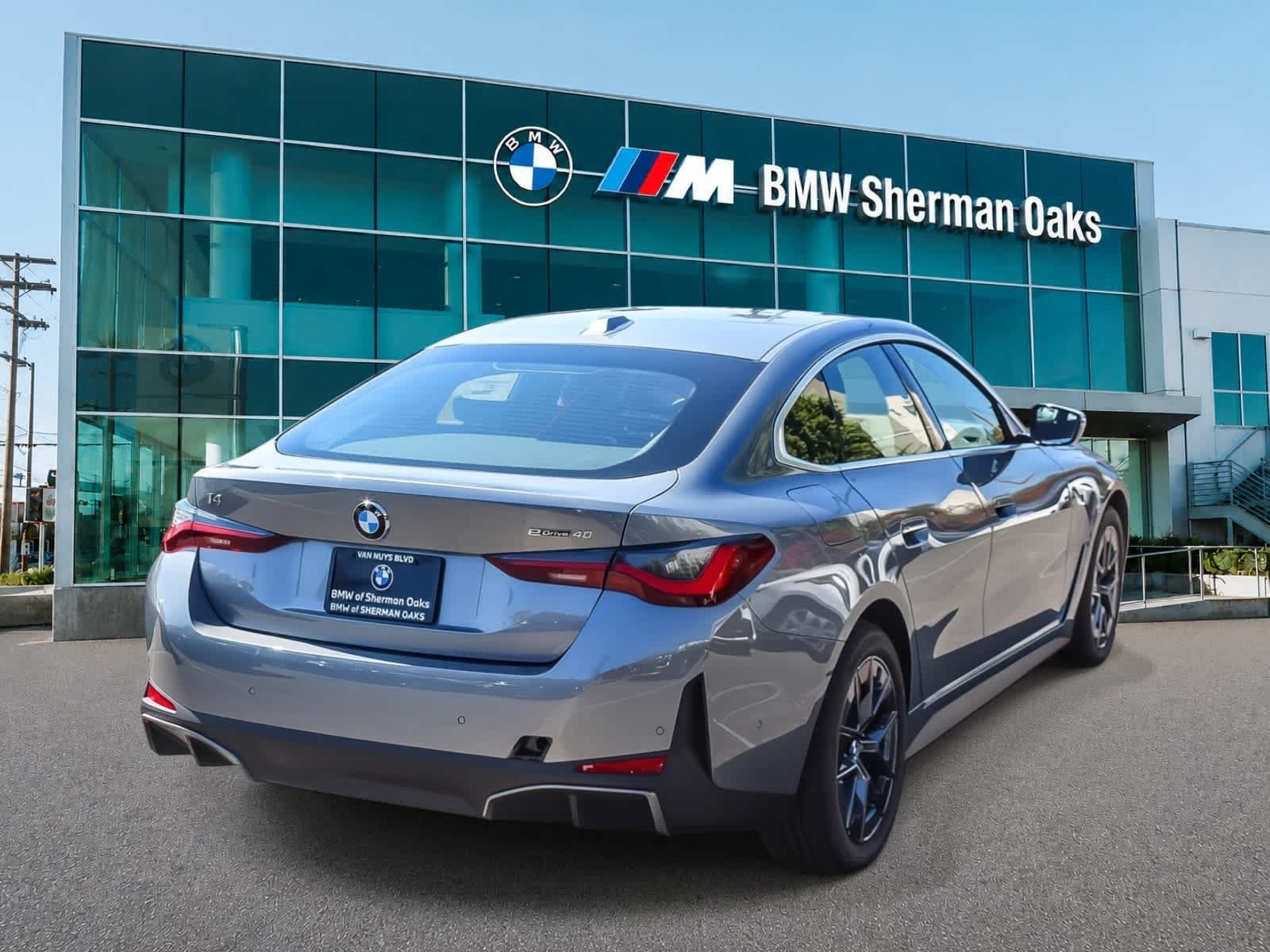 New 2026 BMW i4 eDrive40 w/ Premium Package RWD image 4