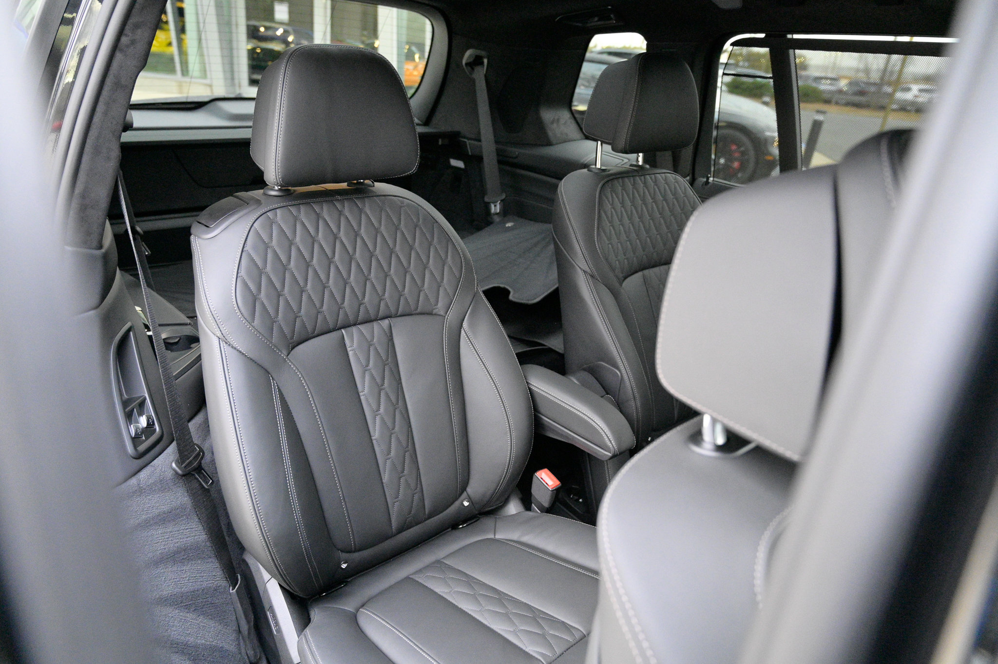 Used 2025 BMW ALPINA XB7 image 53