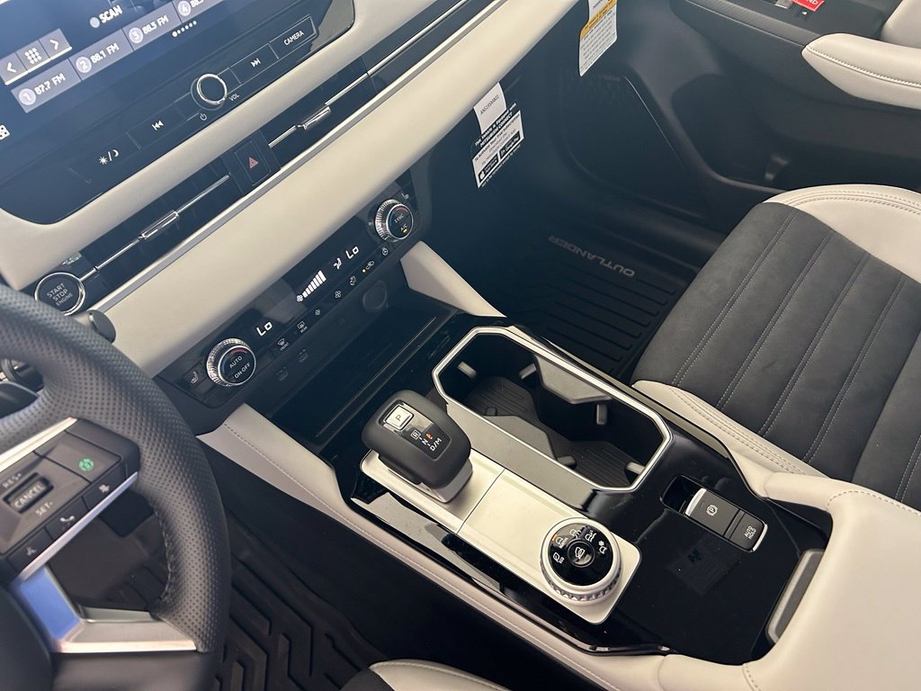 New 2026 Mitsubishi Outlander SE FWD image 53