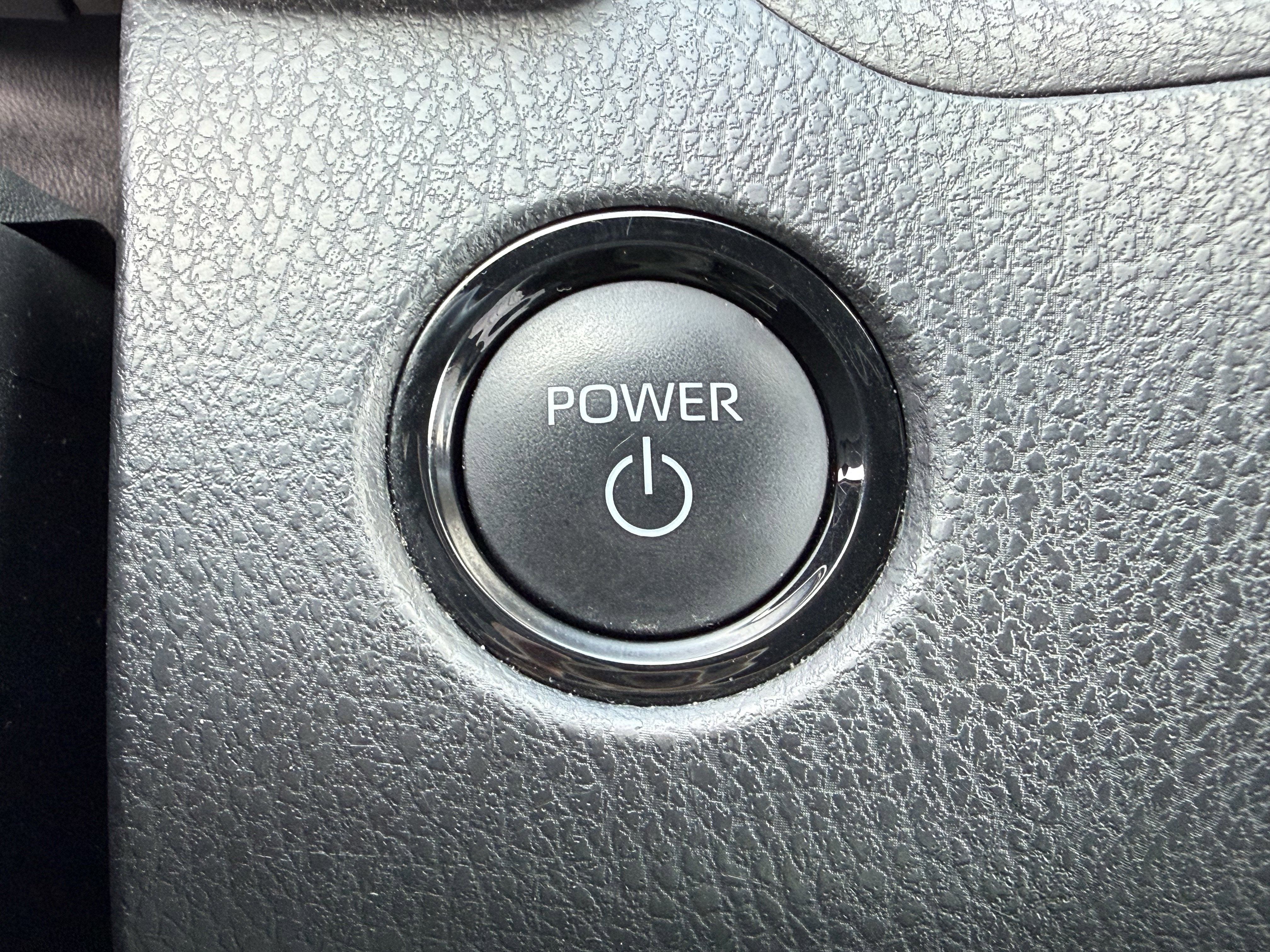 Used 2025 Toyota Camry SE FWD image 29