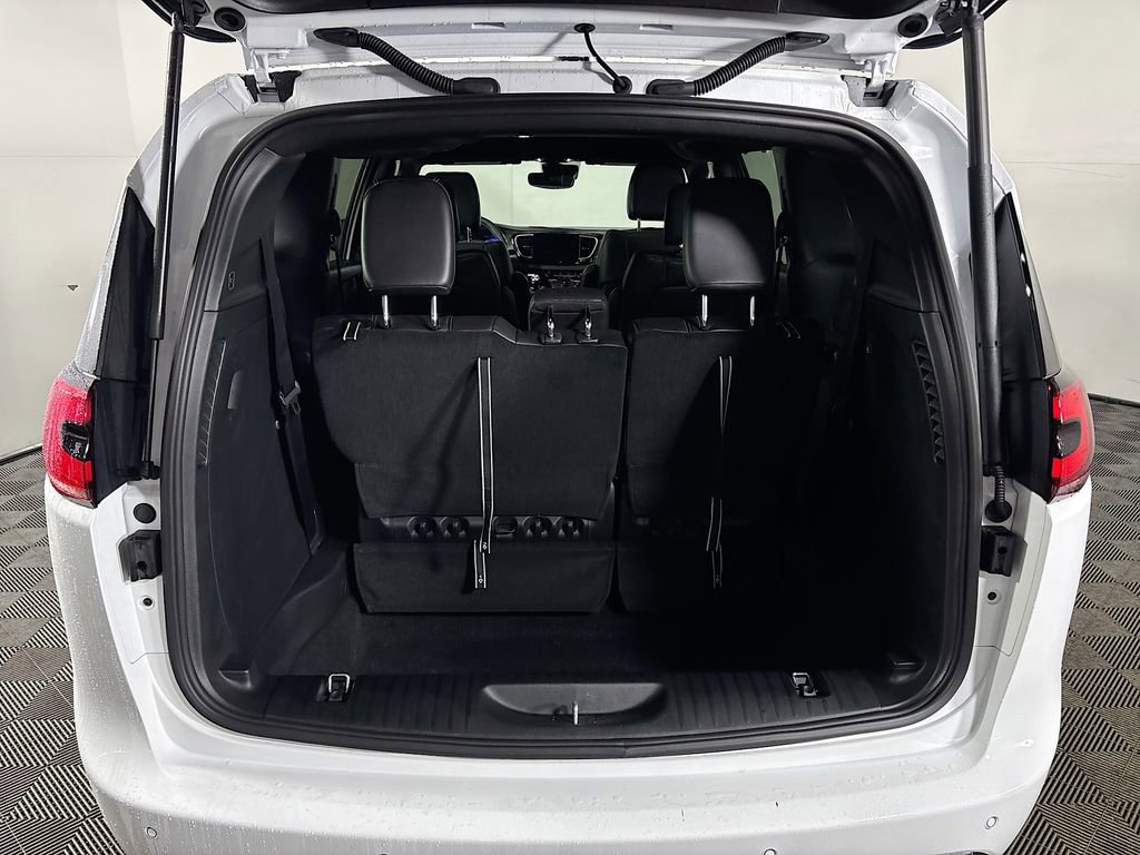 New 2026 Chrysler Pacifica Select image 19