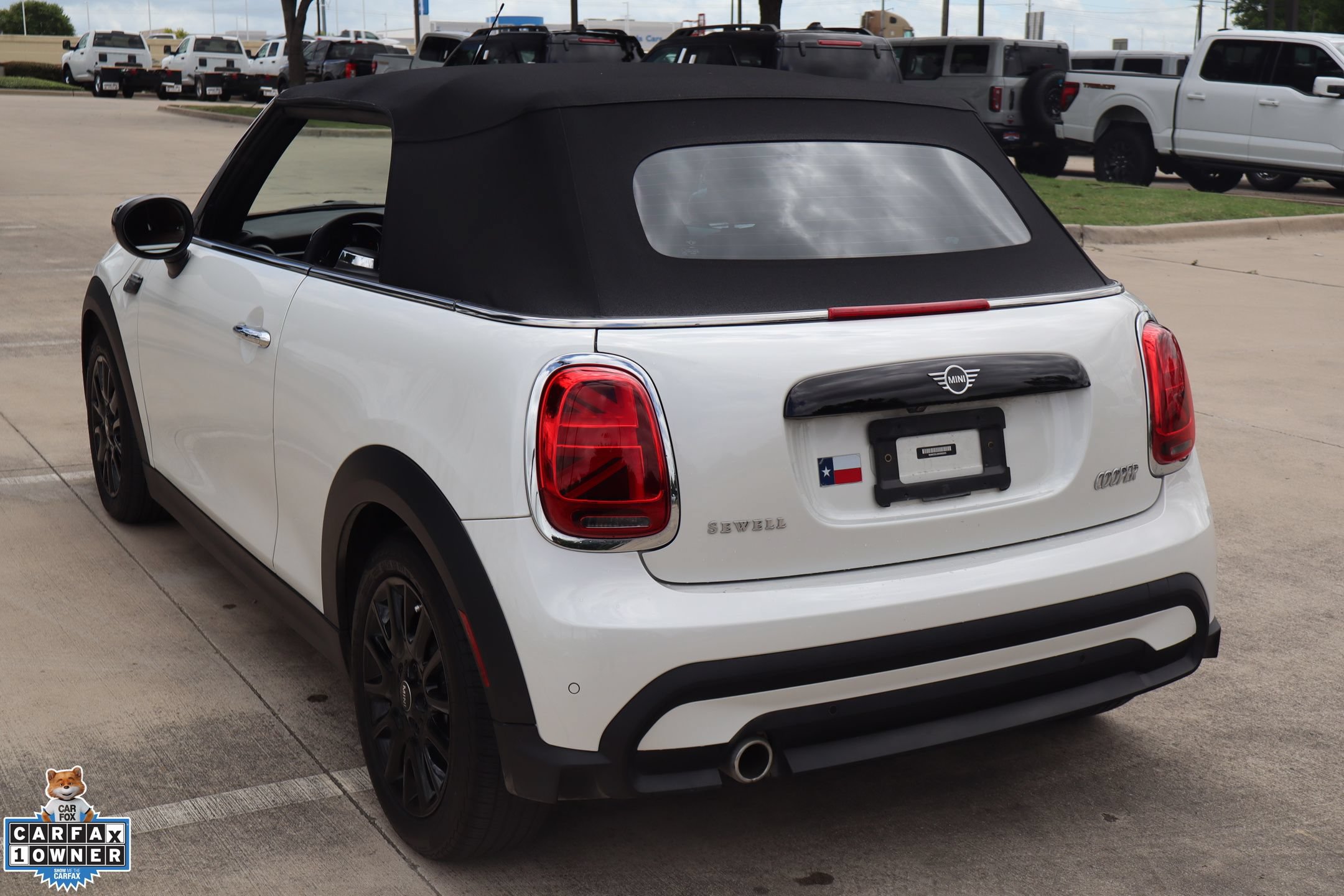 Used 2024 MINI Cooper Convertible w/ Signature Upholstery Package FWD image 6