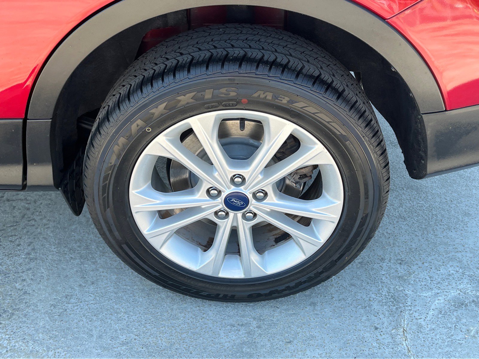 Certified 2017 Ford Escape SE w/ SE Cold Weather Package AWD/4WD image 21