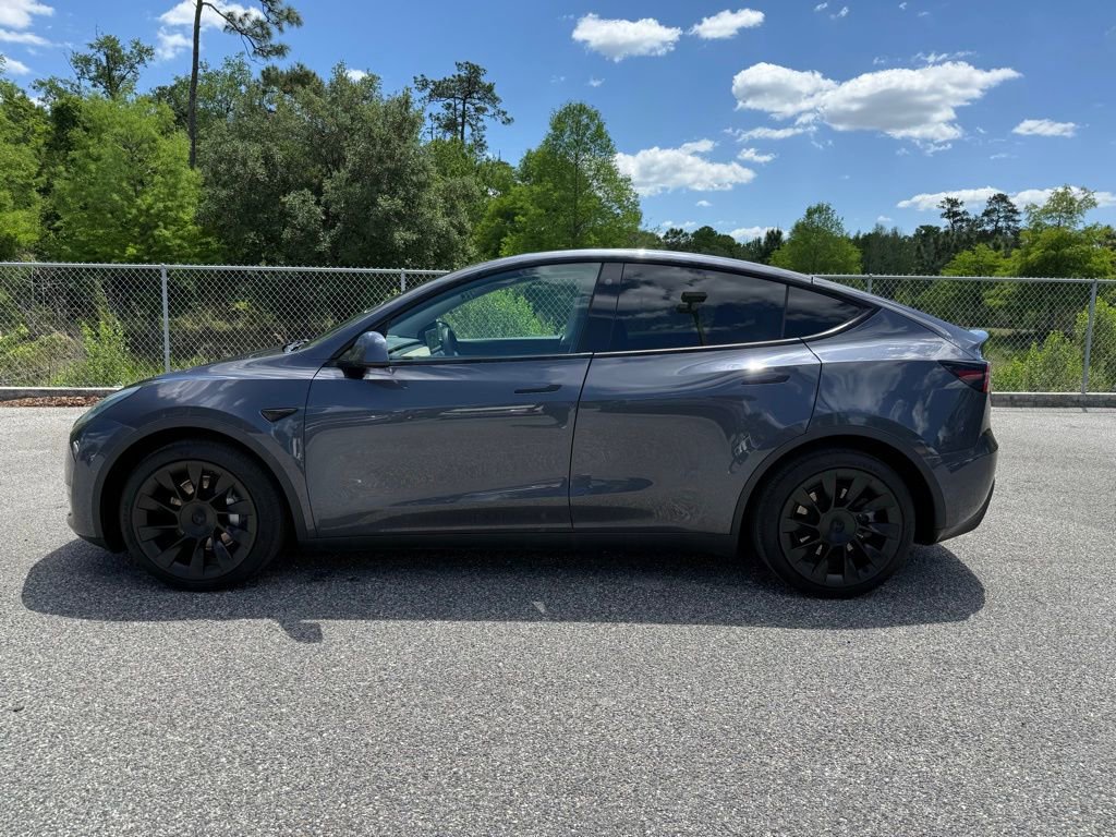 Used 2021 Tesla Model Y Long Range AWD/4WD image 15