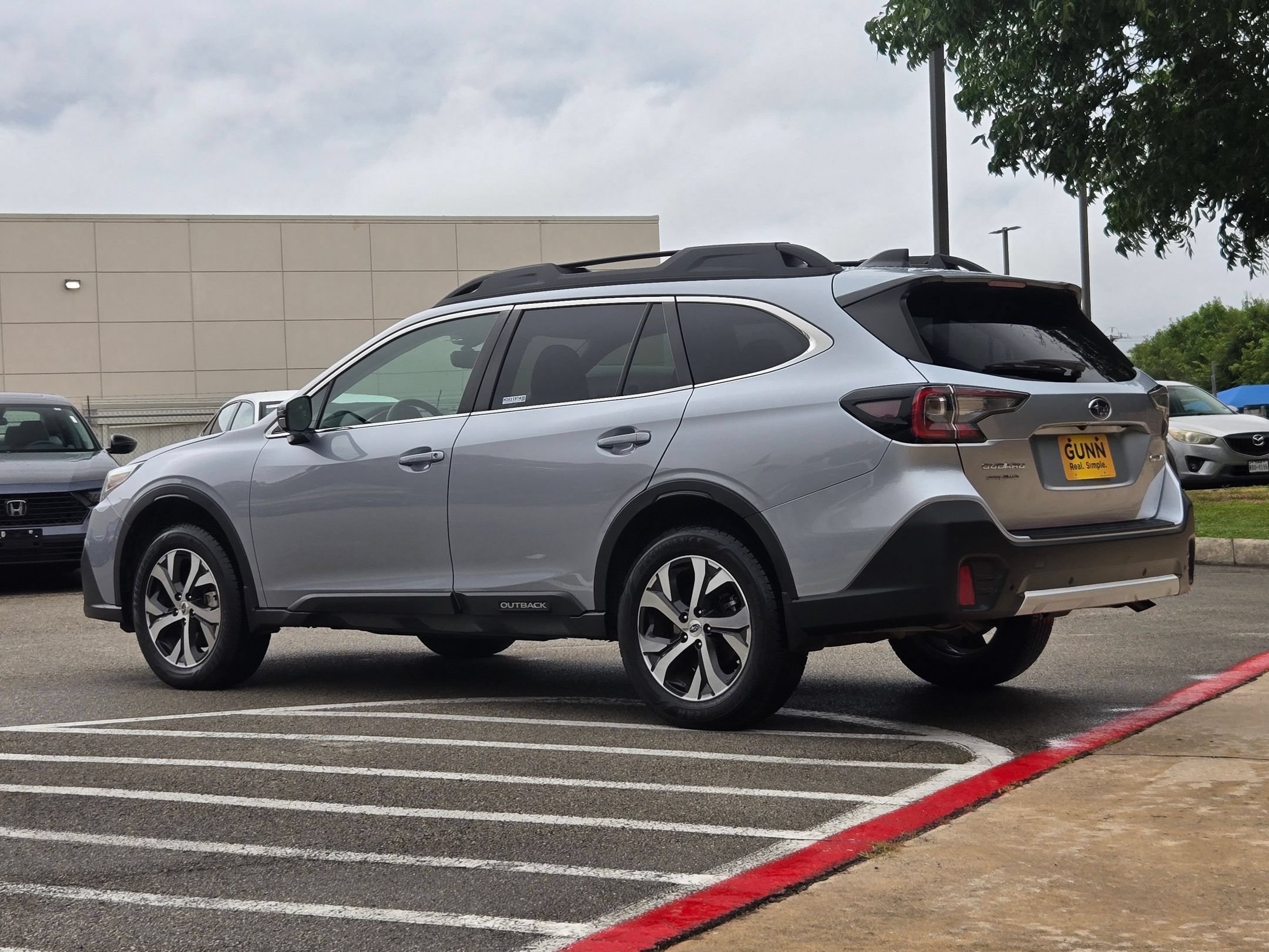 Used 2022 Subaru Outback Limited XT w/ Popular Package #2 AWD/4WD image 5