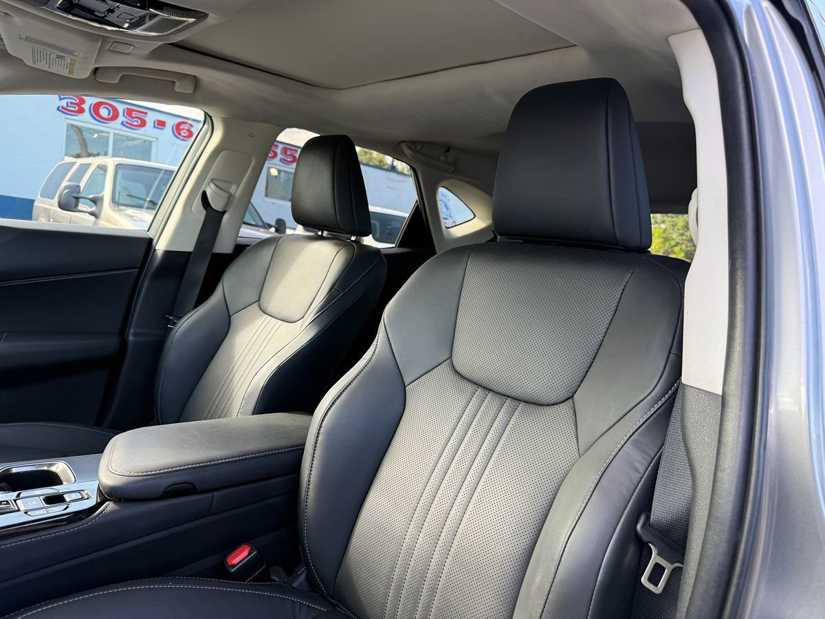 Used 2024 Lexus NX 350h AWD w/ Vision Package image 11