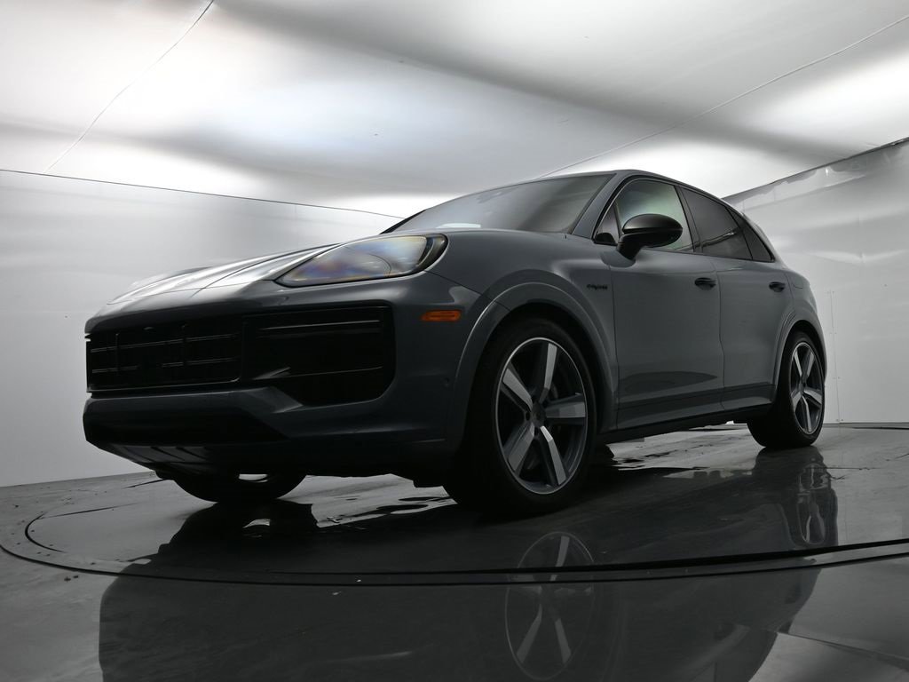 Used 2025 Porsche Cayenne Turbo image 49