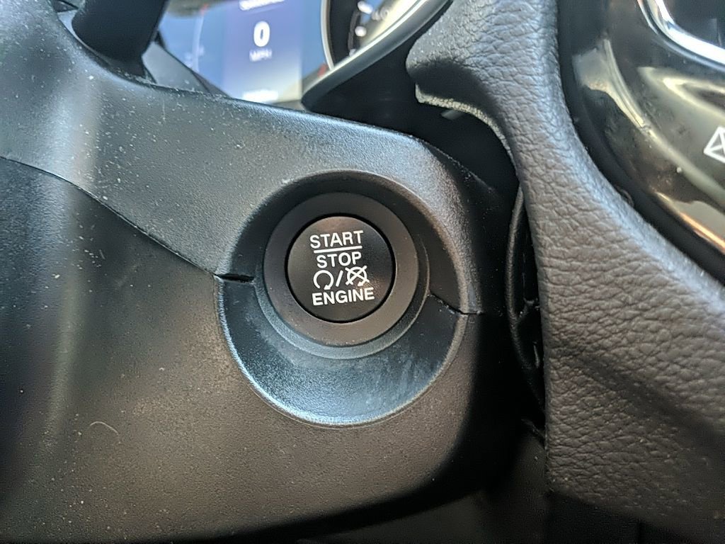 Used 2020 Jeep Compass Latitude image 22