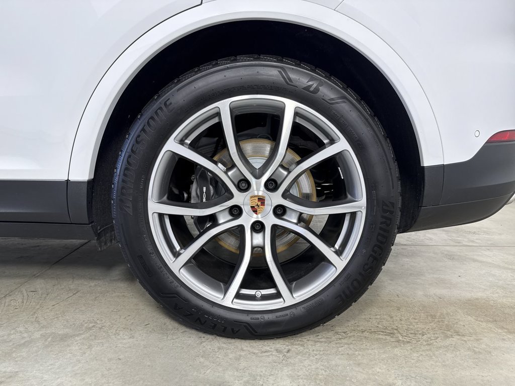 Certified 2026 Porsche Cayenne AWD/4WD image 14
