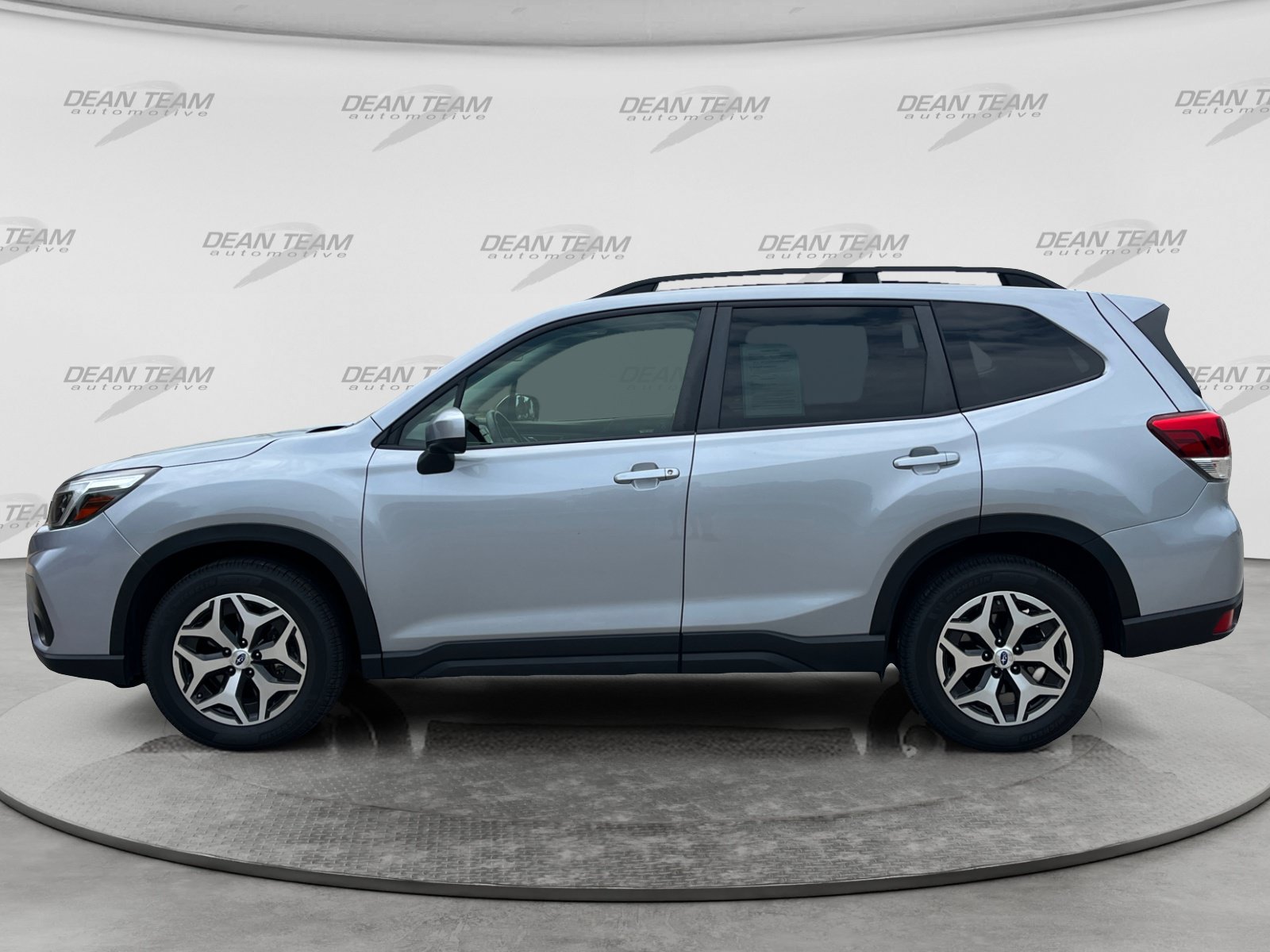 Used 2021 Subaru Forester Premium AWD/4WD image 4