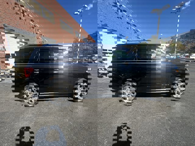 Used 2022 Ford Expedition Platinum image 4